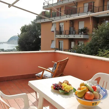 La Terrazza Sul Golfo By Holiday World