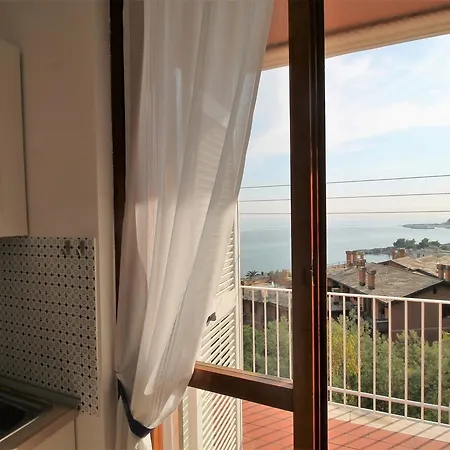 Apartment La Terrazza Sul Golfo By Holiday World Arenzano