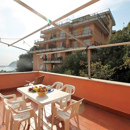 La Terrazza Sul Golfo By Holiday World Apartment Arenzano